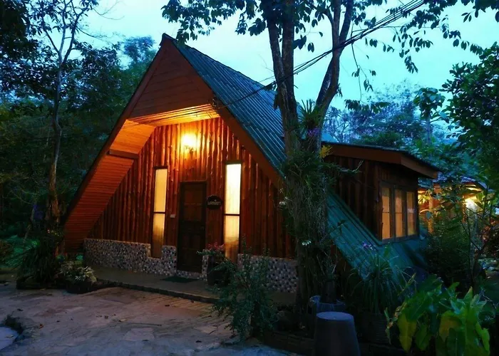 บ้านพัก ลันดารีสอร์ทและออร์คิด 3*